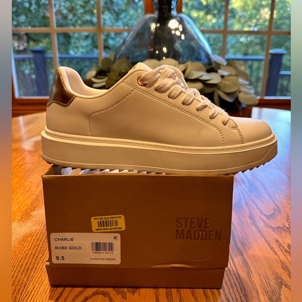 Steve Madden white and rose gold shoes